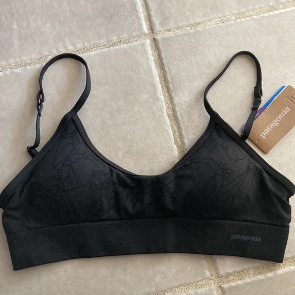 NWT Patagonia Women’s Barely Everyday Bra, Black size Medium - Picture 2 of 6
